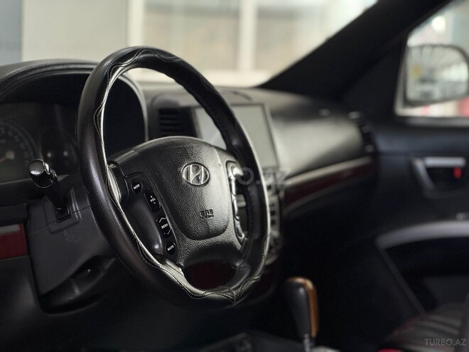 Hyundai Santa Fe-10