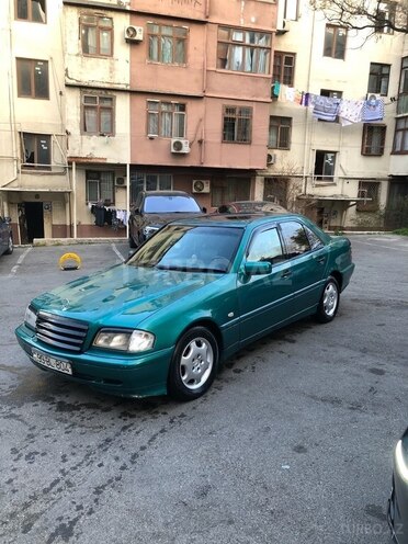 Mercedes C 200 2000, 421,000 km - 2.0 л - Bakı