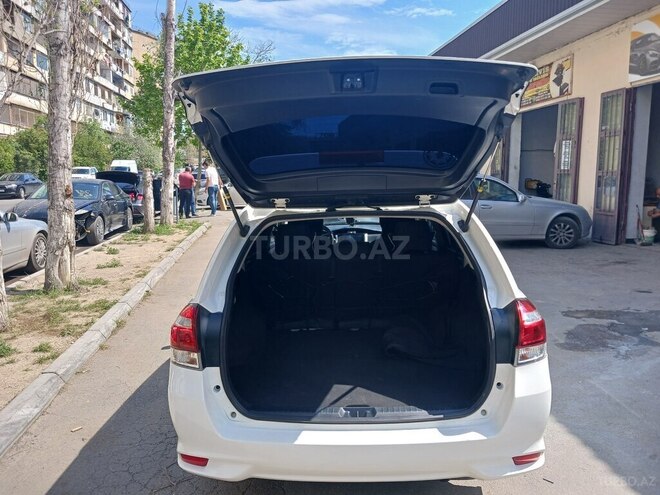 Toyota Corolla Fielder 2019, 120,000 km - 1.5 l - Bakı