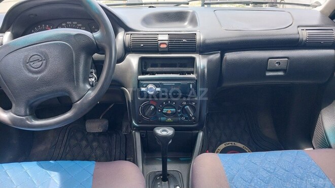 Opel Astra 1996, 320,000 km - 1.6 l - Bakı
