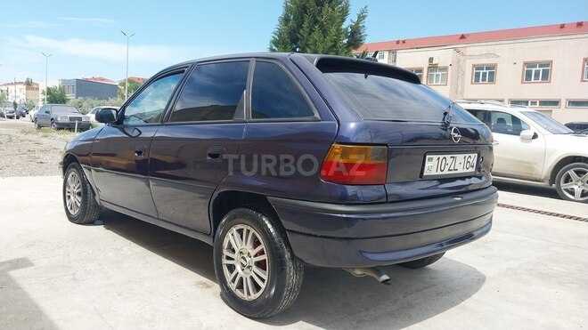 Opel Astra 1996, 320,000 km - 1.6 l - Bakı