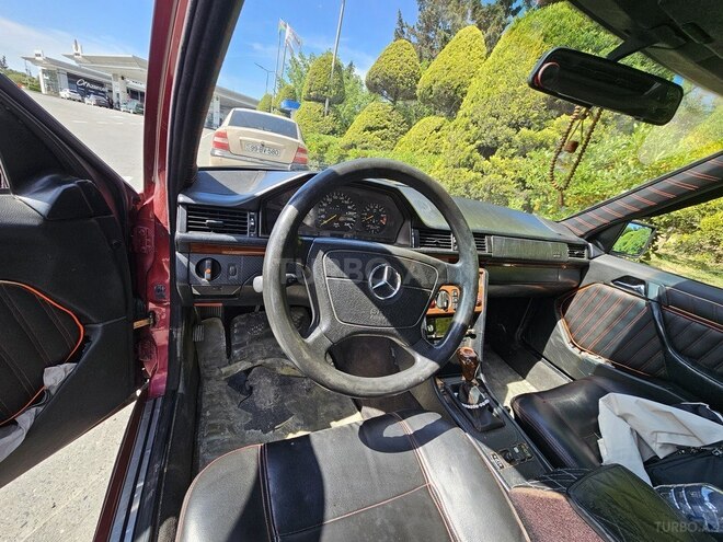Mercedes E 220 1995, 460,000 km - 2.2 l - Bakı