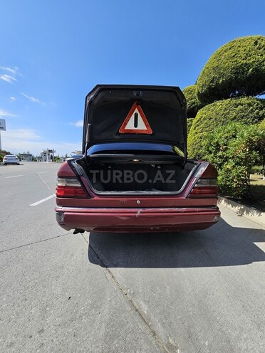 Mercedes E 220 1995, 460,000 km - 2.2 l - Bakı