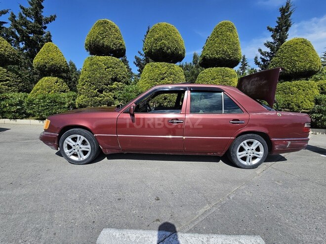 Mercedes E 220 1995, 460,000 km - 2.2 l - Bakı