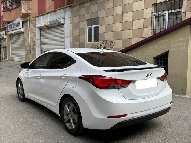 Hyundai Elantra 2015, 195,500 km - 1.8 l - Bakı