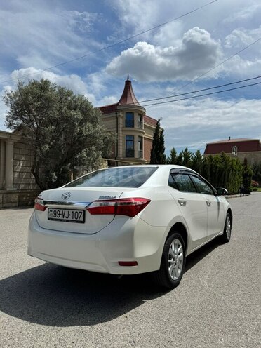 Toyota Corolla 2015, 234,036 km - 1.8 l - Bakı
