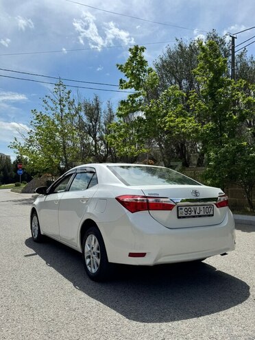 Toyota Corolla 2015, 234,036 km - 1.8 l - Bakı