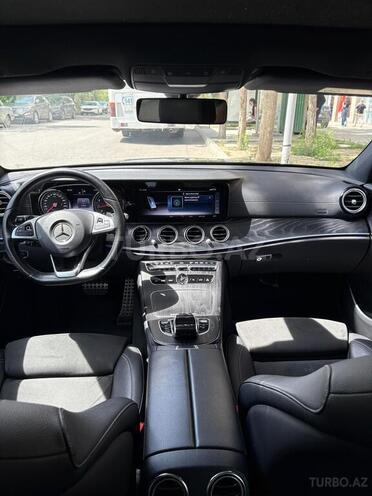 Mercedes E 250 2018, 67,900 km - 2.5 l - Bakı