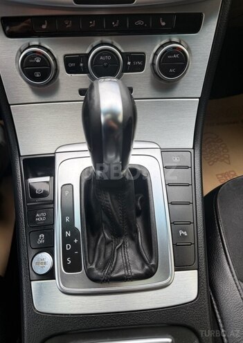 Volkswagen Passat 2012, 180,000 km - 2.0 l - Sumqayıt