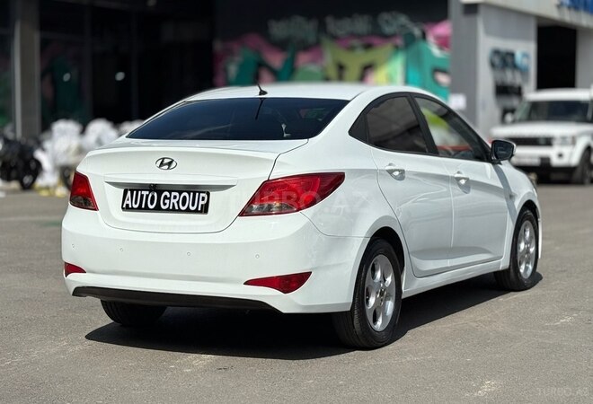 Hyundai Accent 2014, 210,000 km - 1.6 л - Bakı