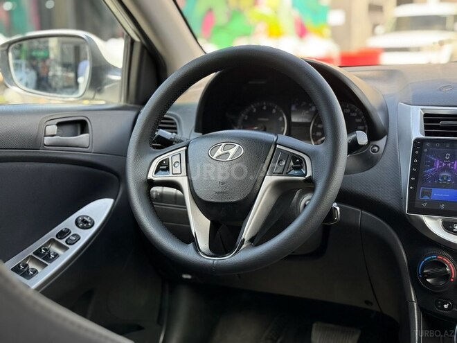 Hyundai Accent 2014, 210,000 km - 1.6 л - Bakı