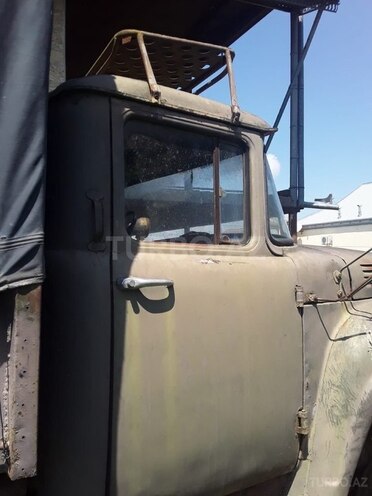 ZIL 130 1984, 150,000 km - 4.5 l - Yevlax