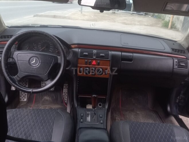 Mercedes E 200 1996, 385,000 km - 2.0 l - Bakı