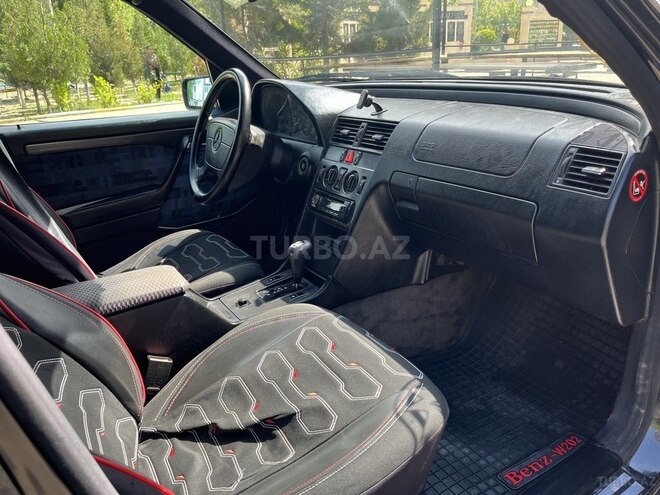 Mercedes C 200 1996, 420,000 km - 2.0 l - Sumqayıt