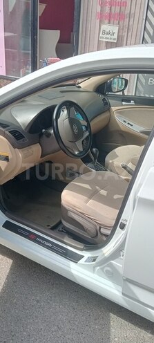 Hyundai Accent 2012, 246,230 km - 1.6 l - Sumqayıt