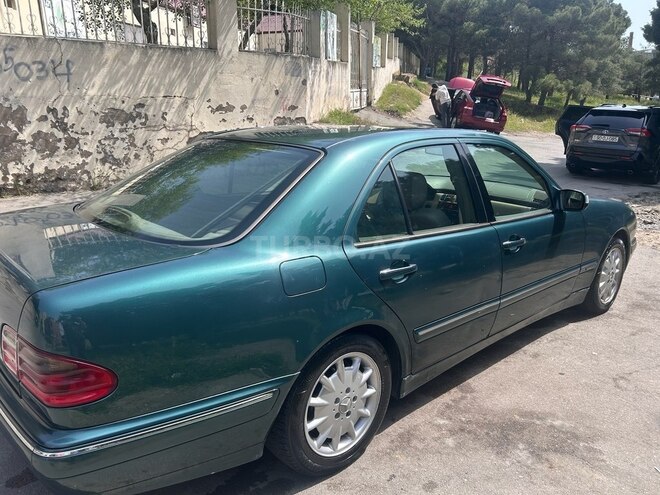Mercedes E 270 2000, 336,297 km - 2.7 l - Bakı