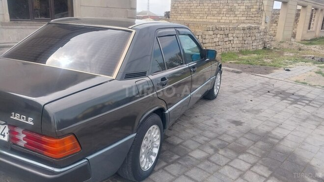 Mercedes 190 1992, 300,000 km - 2.0 l - Sumqayıt