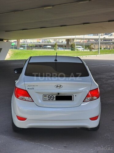 Hyundai Accent 2016, 130,000 km - 1.6 l - Bakı