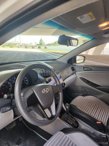 Hyundai Accent 2016, 130,000 km - 1.6 l - Bakı
