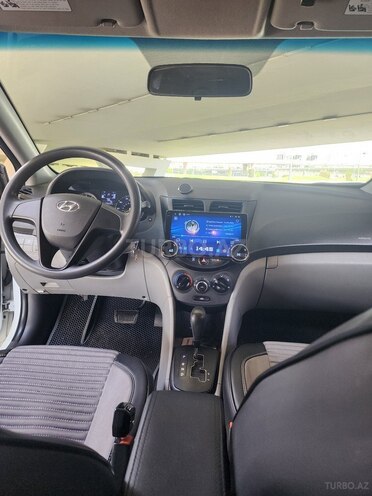 Hyundai Accent 2016, 130,000 km - 1.6 l - Bakı