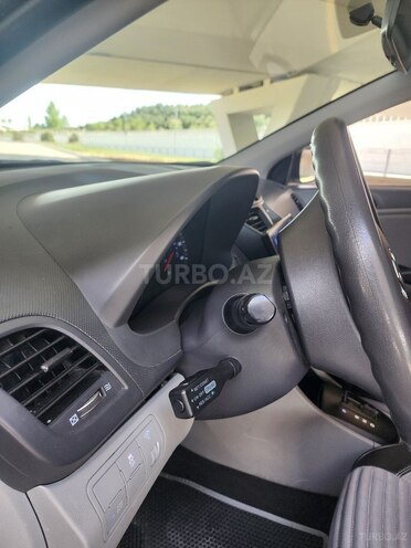 Hyundai Accent 2016, 130,000 km - 1.6 l - Bakı