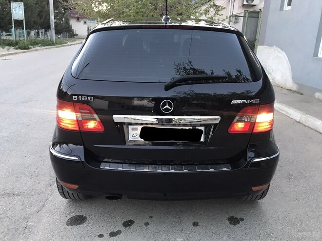 Mercedes B 180 2010, 176,000 km - 1.7 l - Sumqayıt