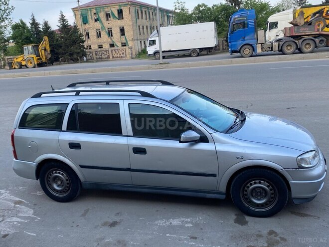 Opel Astra 2000, 200,000 km - 2.0 l - Yevlax