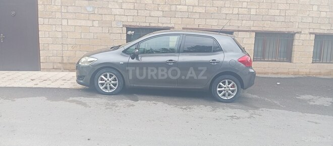 Toyota Auris 2008, 300,000 km - 1.4 l - Gəncə