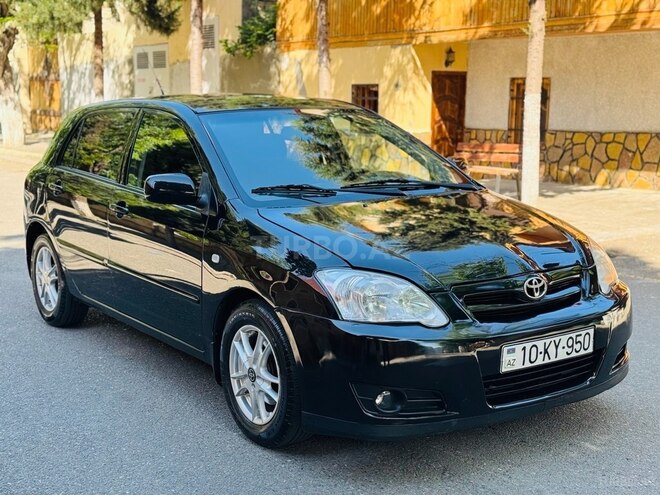 Toyota Corolla 2004, 320,522 km - 1.4 l - Göygöl