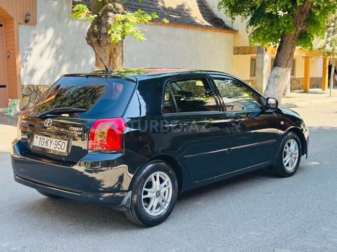 Toyota Corolla 2004, 320,522 km - 1.4 l - Göygöl