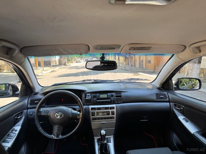 Toyota Corolla 2004, 320,522 km - 1.4 l - Göygöl