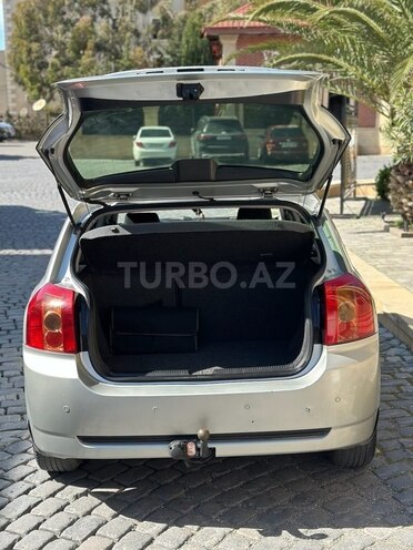 Toyota Corolla 2005, 306,000 km - 1.4 l - Bakı