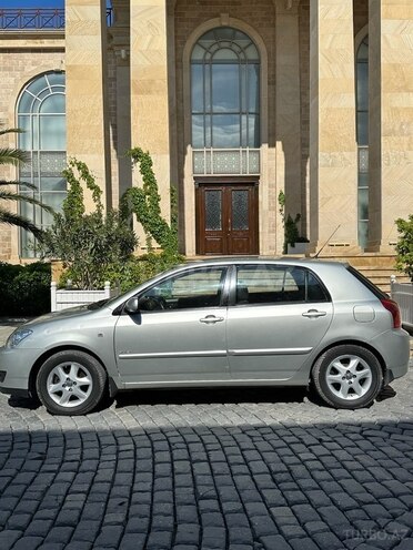 Toyota Corolla 2005, 306,000 km - 1.4 l - Bakı