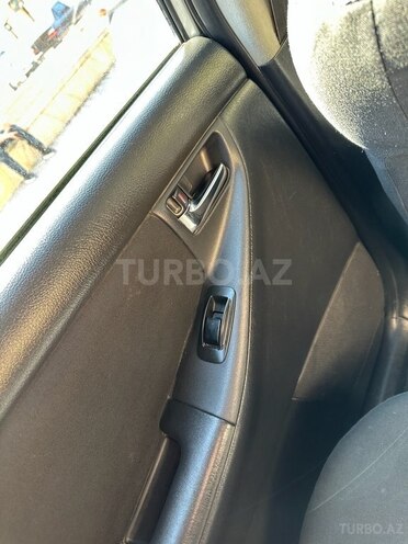 Toyota Corolla 2005, 306,000 km - 1.4 l - Bakı