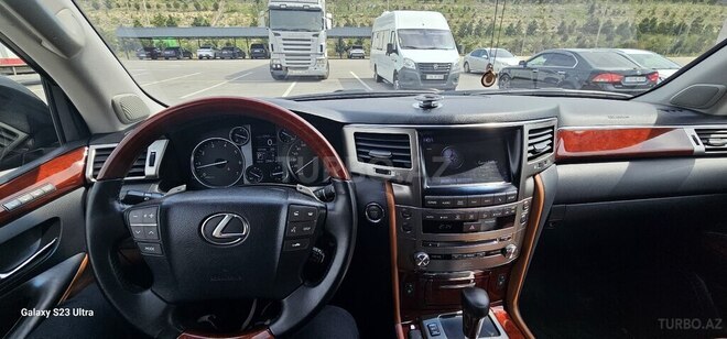 Lexus LX 570 2013, 93,000 km - 5.7 l - Bakı