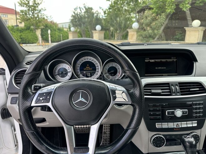 Mercedes C 250 2014, 191,000 km - 2.5 л - Bakı