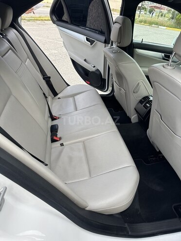 Mercedes C 250 2014, 191,000 km - 2.5 л - Bakı