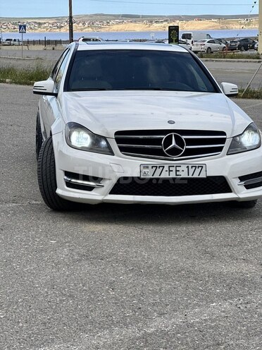 Mercedes C 250 2014, 191,000 km - 2.5 л - Bakı