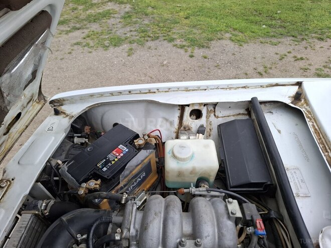 LADA (VAZ) 2107 2010, 28,095 km - 1.6 l - Astara