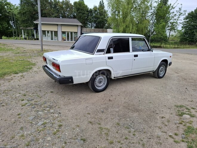 LADA (VAZ) 2107 2010, 28,095 km - 1.6 l - Astara