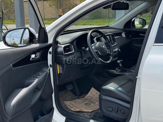 Kia Sorento-14