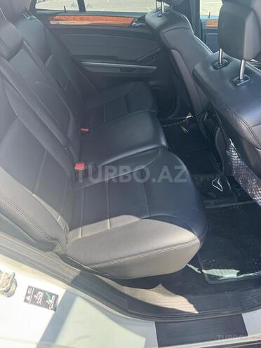 Mercedes ML 350 4MATIC 2009, 291,000 km - 3.5 l - Bakı