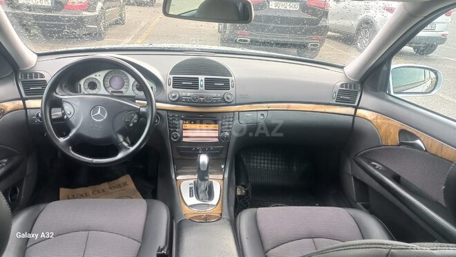 Mercedes E 220 d 2003, 277,000 km - 2.2 l - Bakı