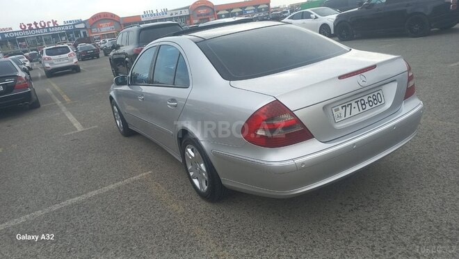 Mercedes E 220 d 2003, 277,000 km - 2.2 l - Bakı