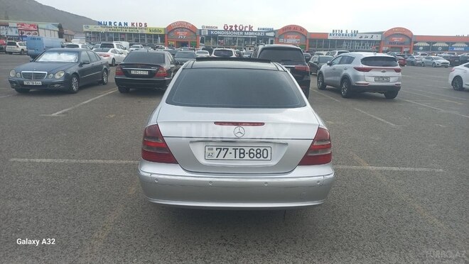 Mercedes E 220 d 2003, 277,000 km - 2.2 l - Bakı