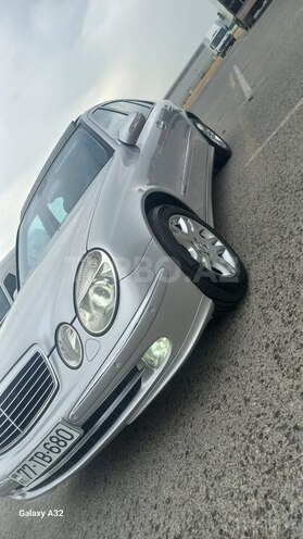 Mercedes E 220 d 2003, 277,000 km - 2.2 l - Bakı