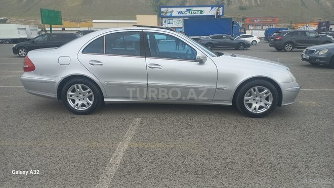 Mercedes E 220 d 2003, 277,000 km - 2.2 l - Bakı