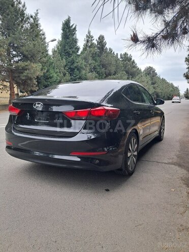 Hyundai Elantra 2018, 210,000 km - 2.0 l - Gəncə