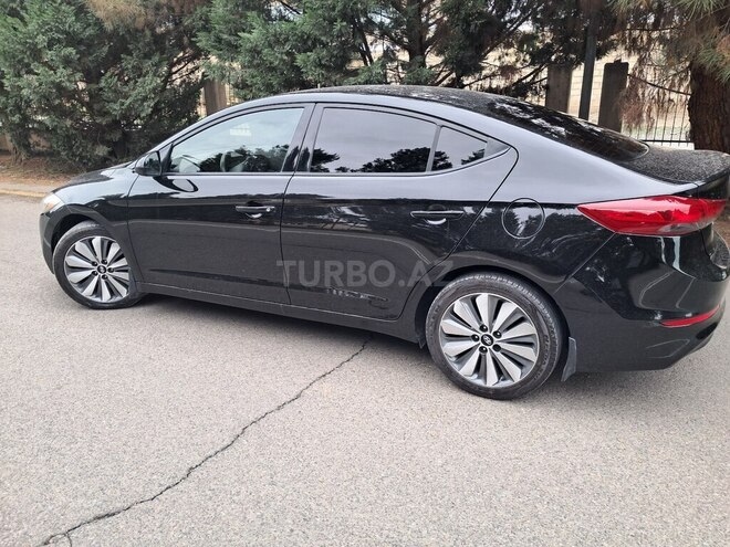 Hyundai Elantra 2018, 210,000 km - 2.0 l - Gəncə