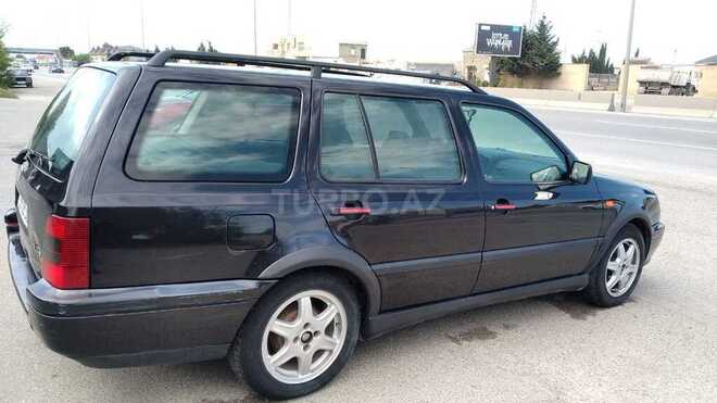 Volkswagen Golf 1994, 144,000 km - 1.8 л - Bakı